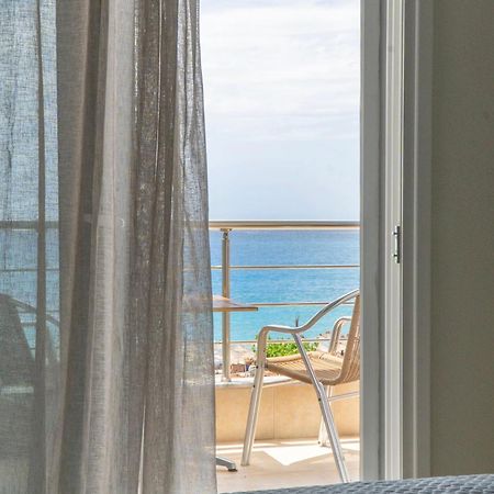 Rondo'S Hotel Himarë Dış mekan fotoğraf