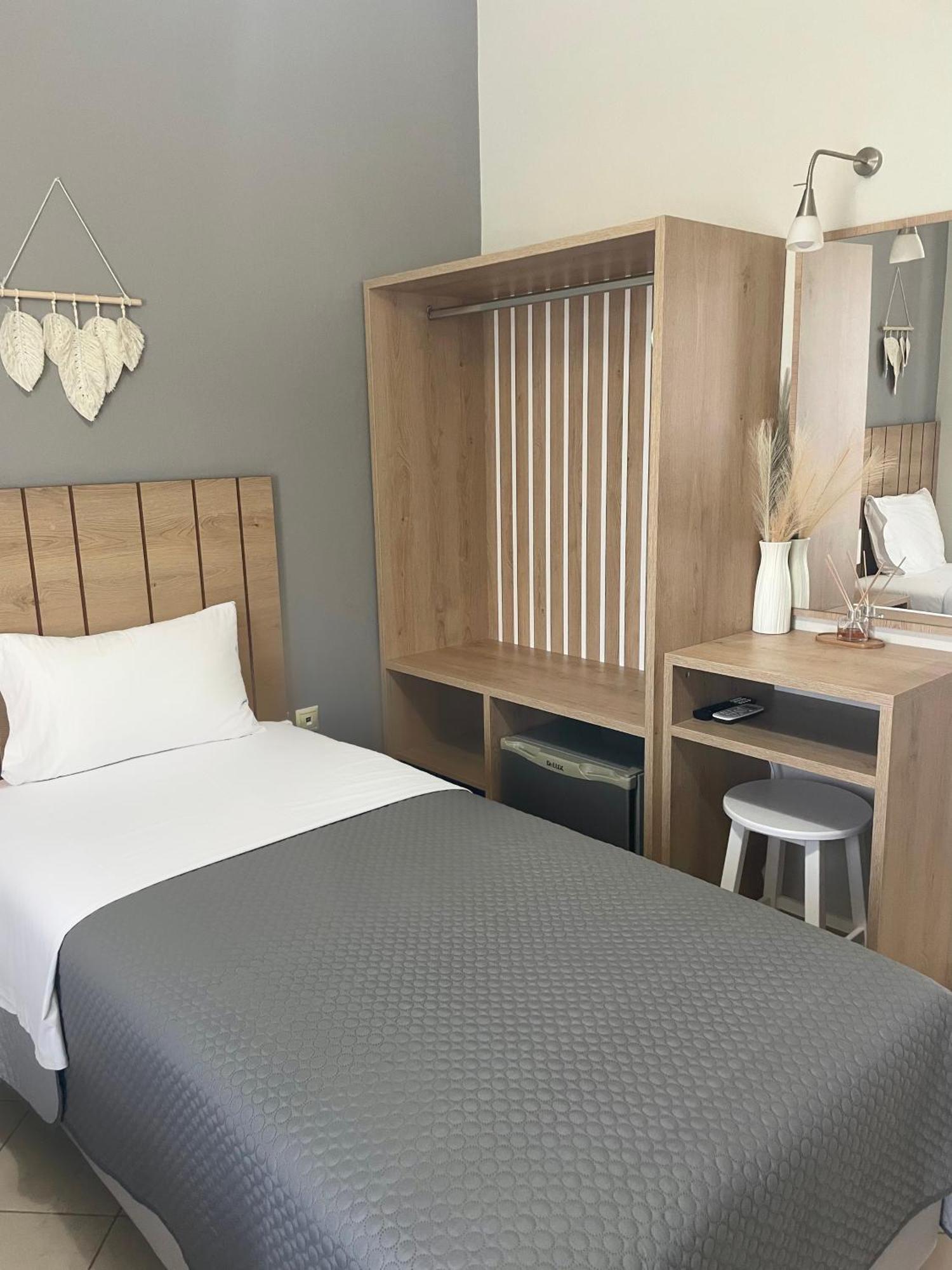 Rondo'S Hotel Himarë Dış mekan fotoğraf