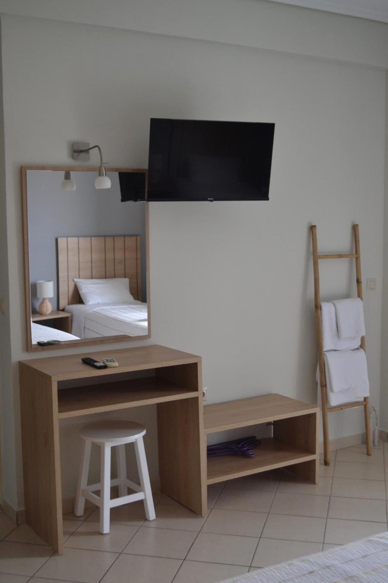 Rondo'S Hotel Himarë Dış mekan fotoğraf